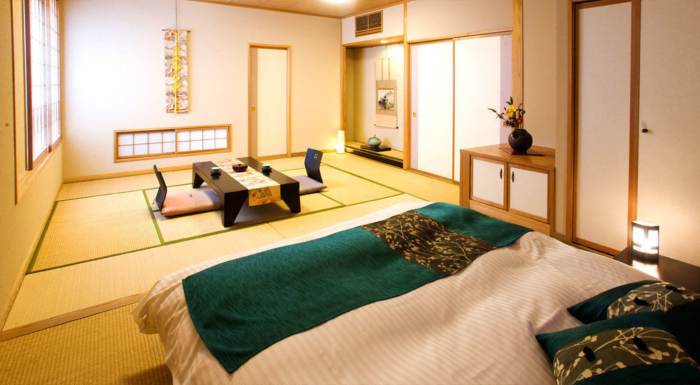 Yukimurasaki Takayama  Buitenkant foto